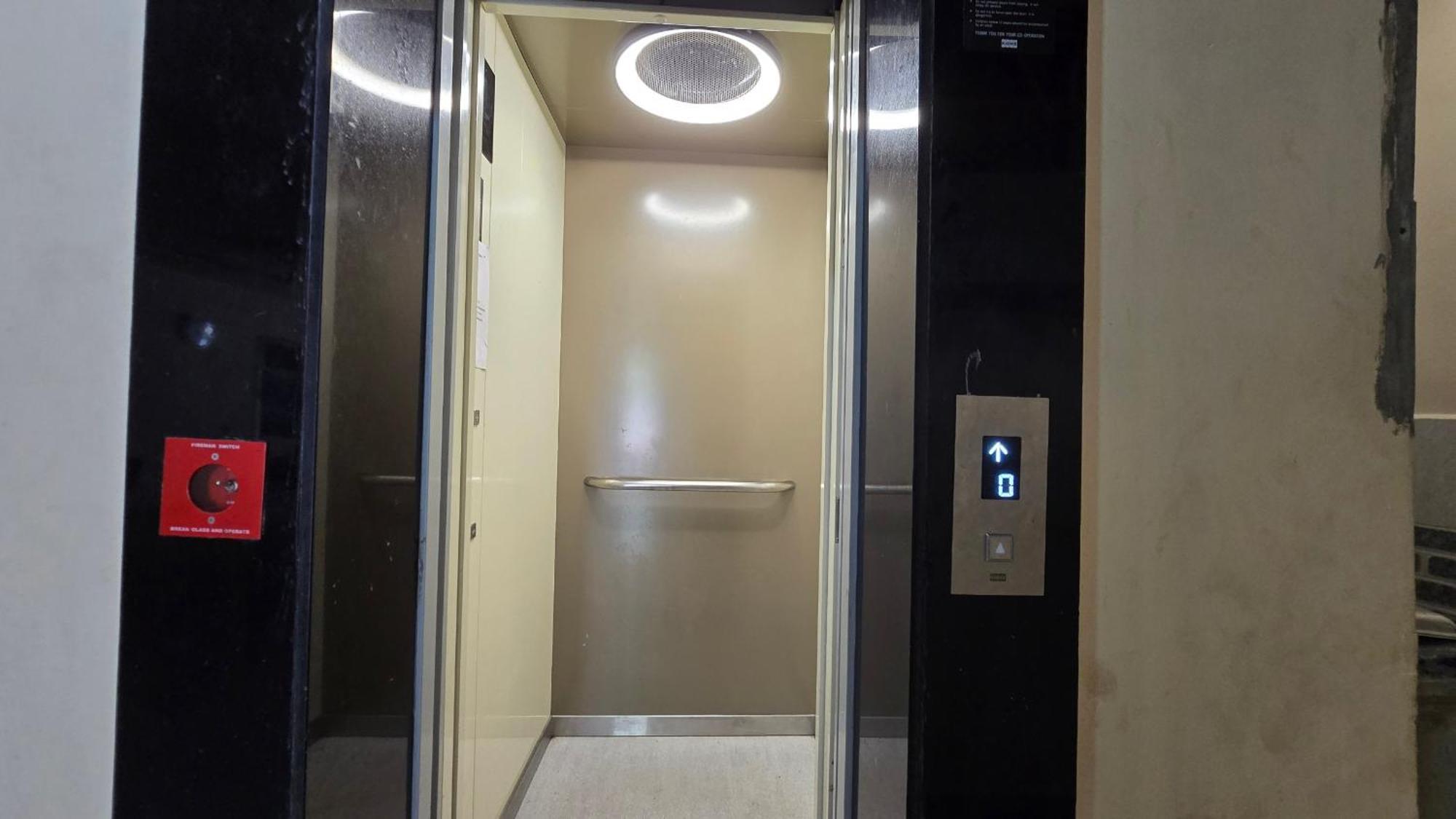 Hotel Maheshwari Green'S Ujjain Ngoại thất bức ảnh