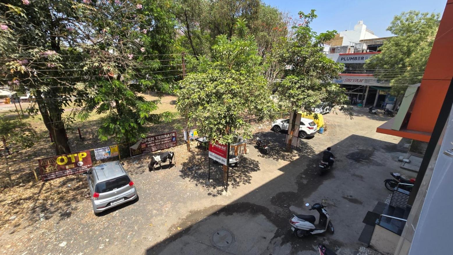 Hotel Maheshwari Green'S Ujjain Ngoại thất bức ảnh