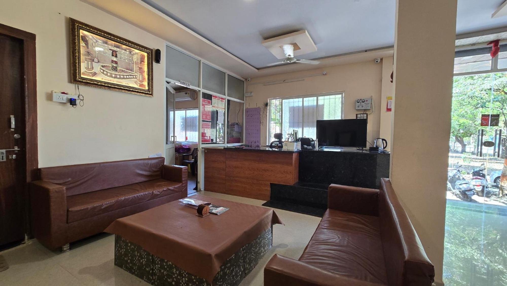 Hotel Maheshwari Green'S Ujjain Ngoại thất bức ảnh