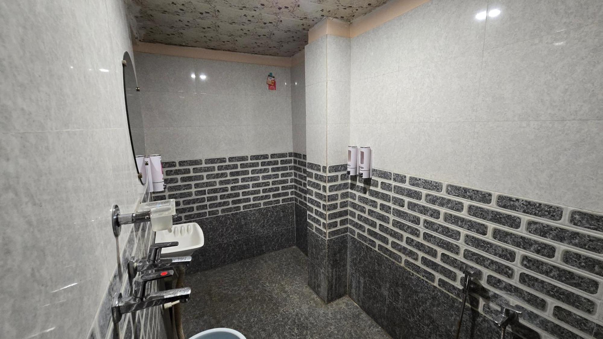 Hotel Maheshwari Green'S Ujjain Ngoại thất bức ảnh