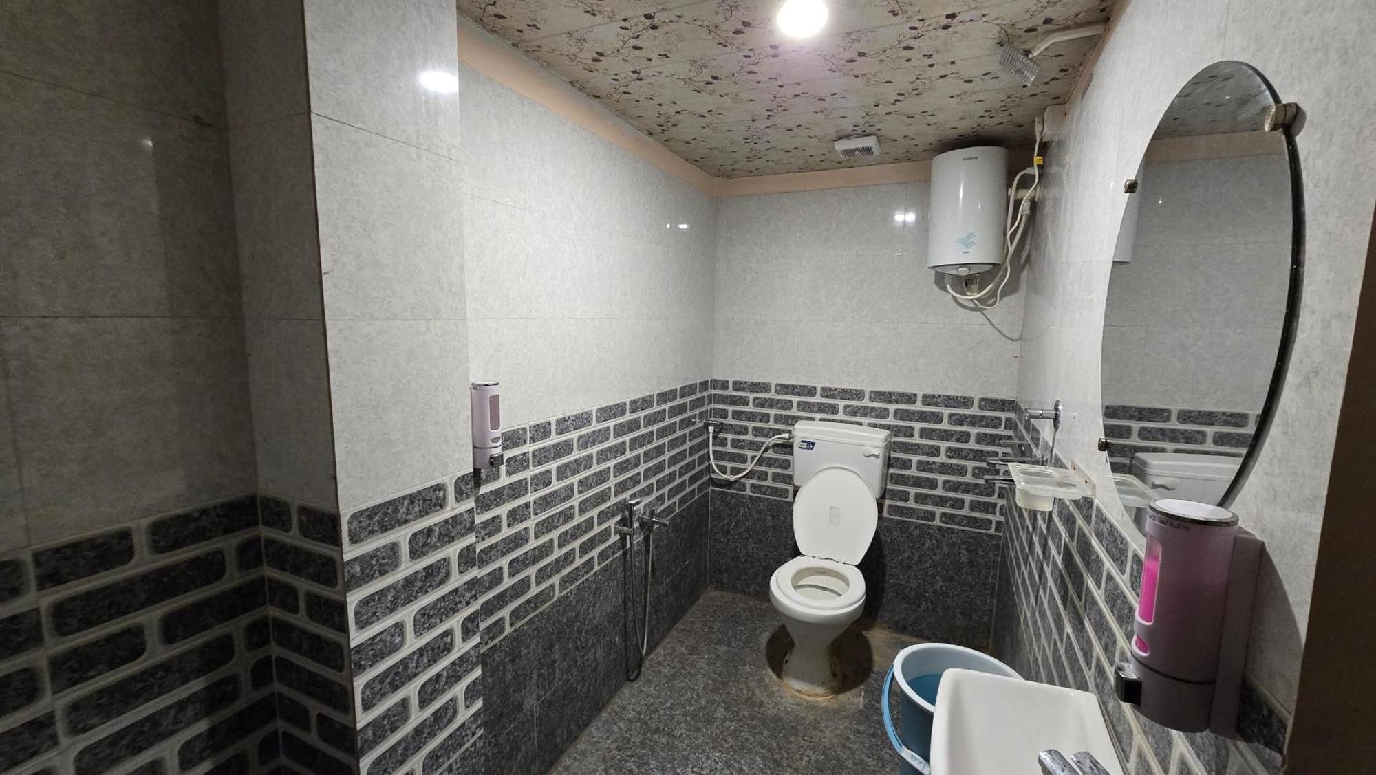 Hotel Maheshwari Green'S Ujjain Ngoại thất bức ảnh